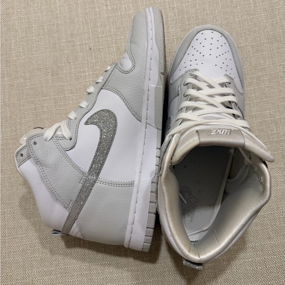 Nike Women’s Dunk High “Silver Glitter” Sz 10 - Picture 7 of 8